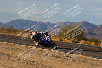 media/Dec-17-2023-CVMA (Sun) [[bf0c04832d]]/Race 18 Formula Twins-Formula 40 UL/